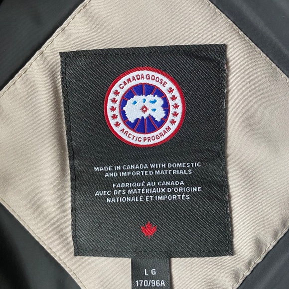 Canada Goose Parka - Picture 11 of 12
